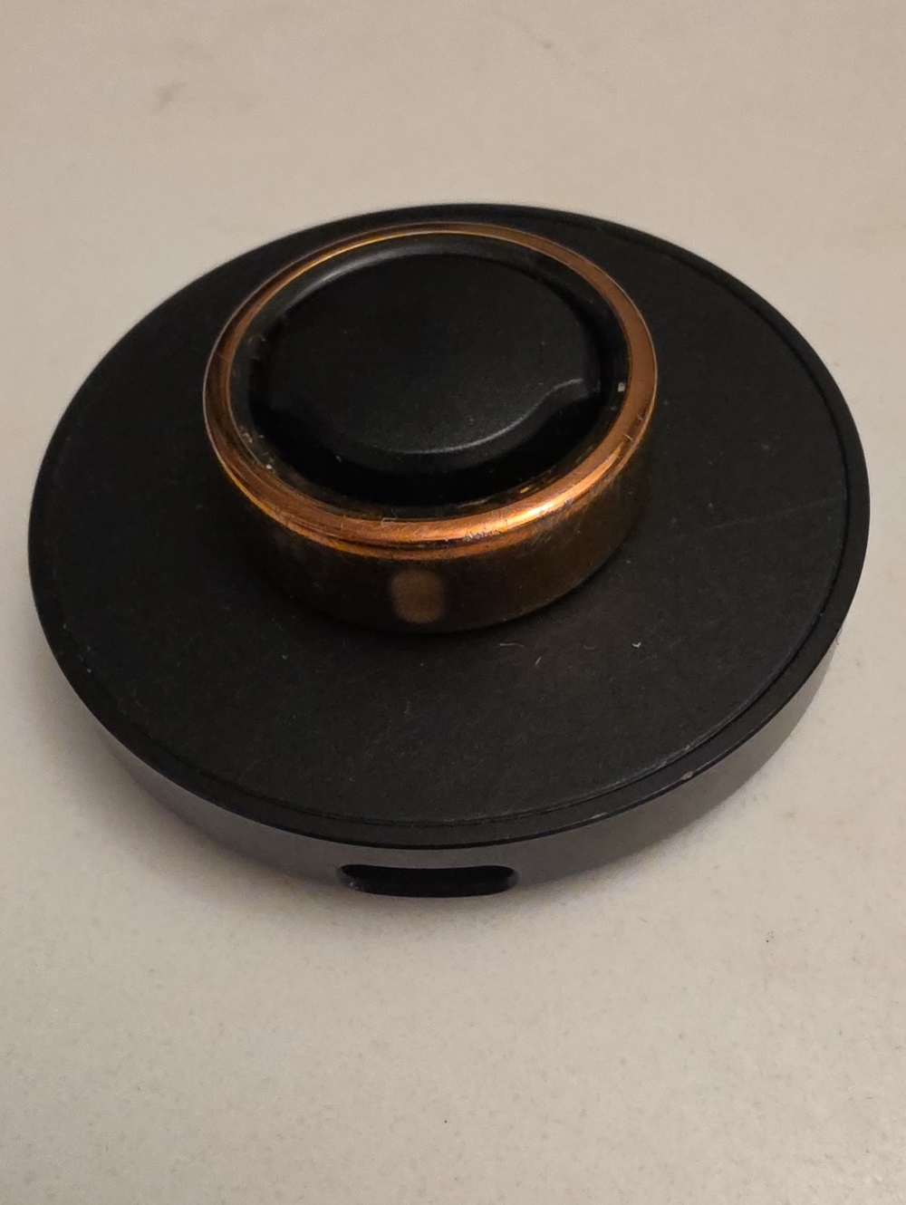 Oura Horizon Ring in Rose Gold - Picture 6 of 8